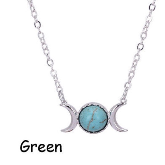 HP!!! Moon Phase Necklace. - Picture 3 of 4